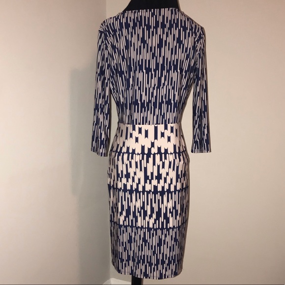 Patterned dress - Picture 4 of 4